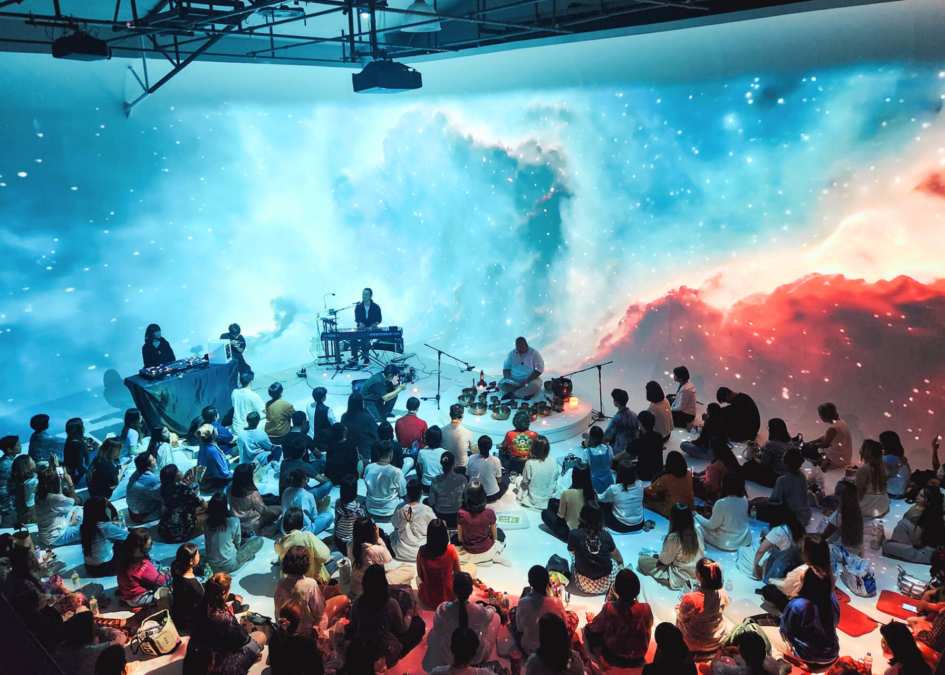 ภาพหลัก IMMERSIVE STAGE